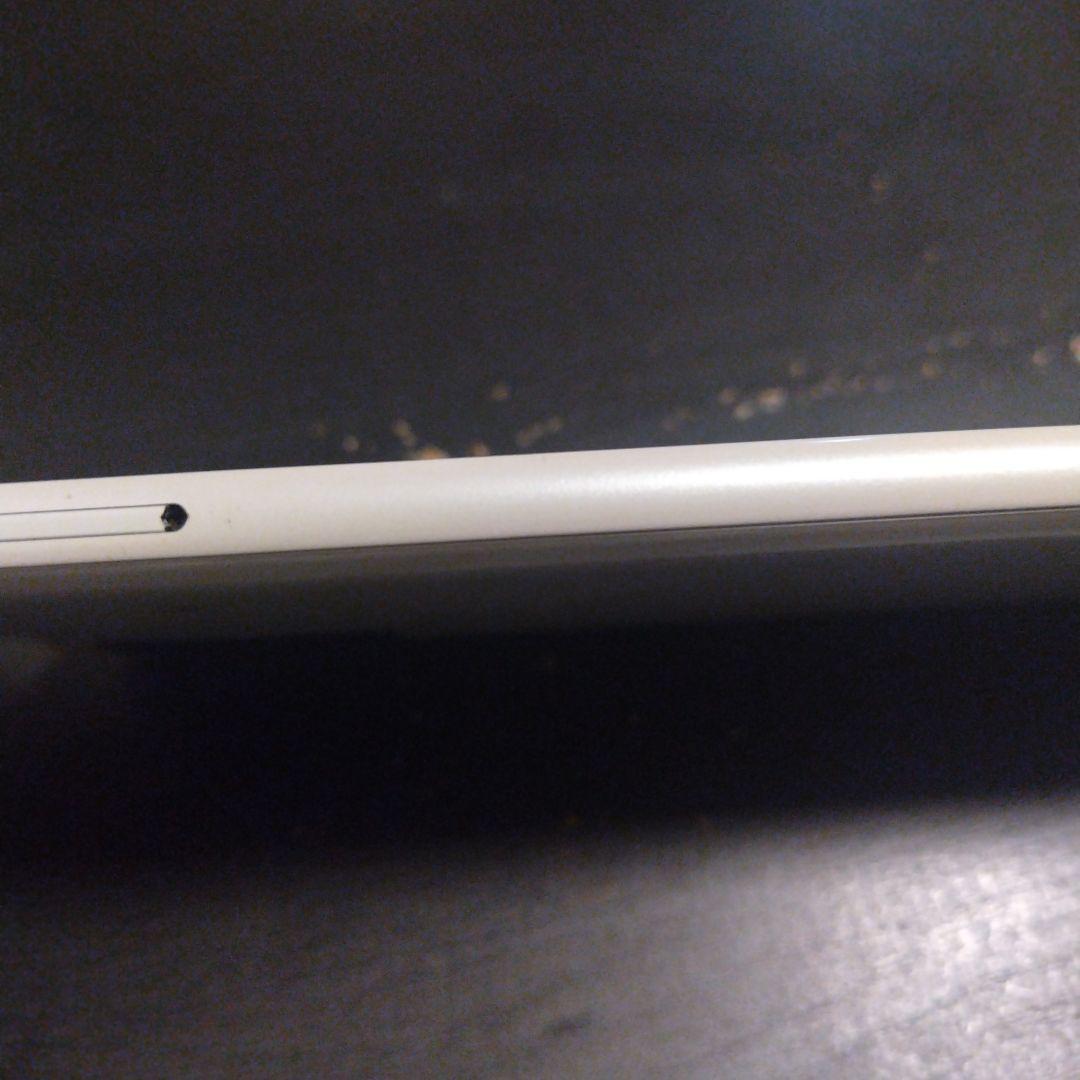 nubiaスマートフォン ホワイト