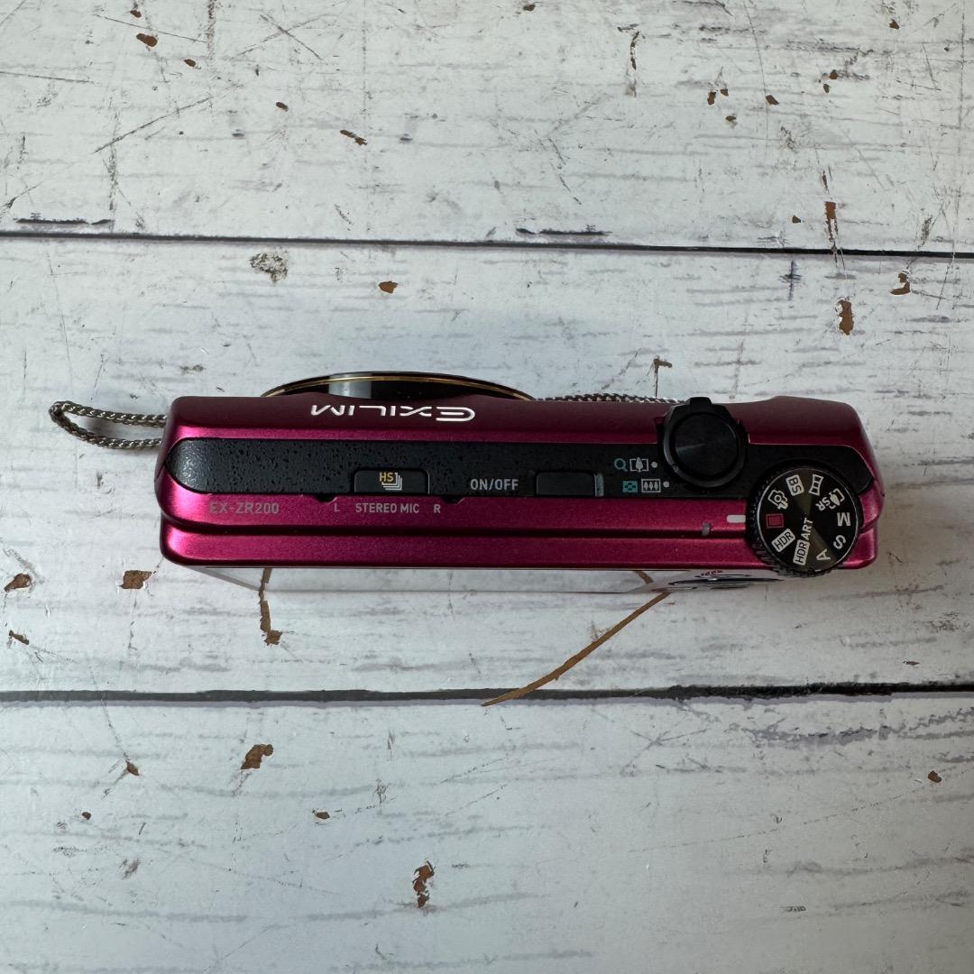 CASIO EXILIM EX-ZR200 デジカメ デジタルカメラ カシオ