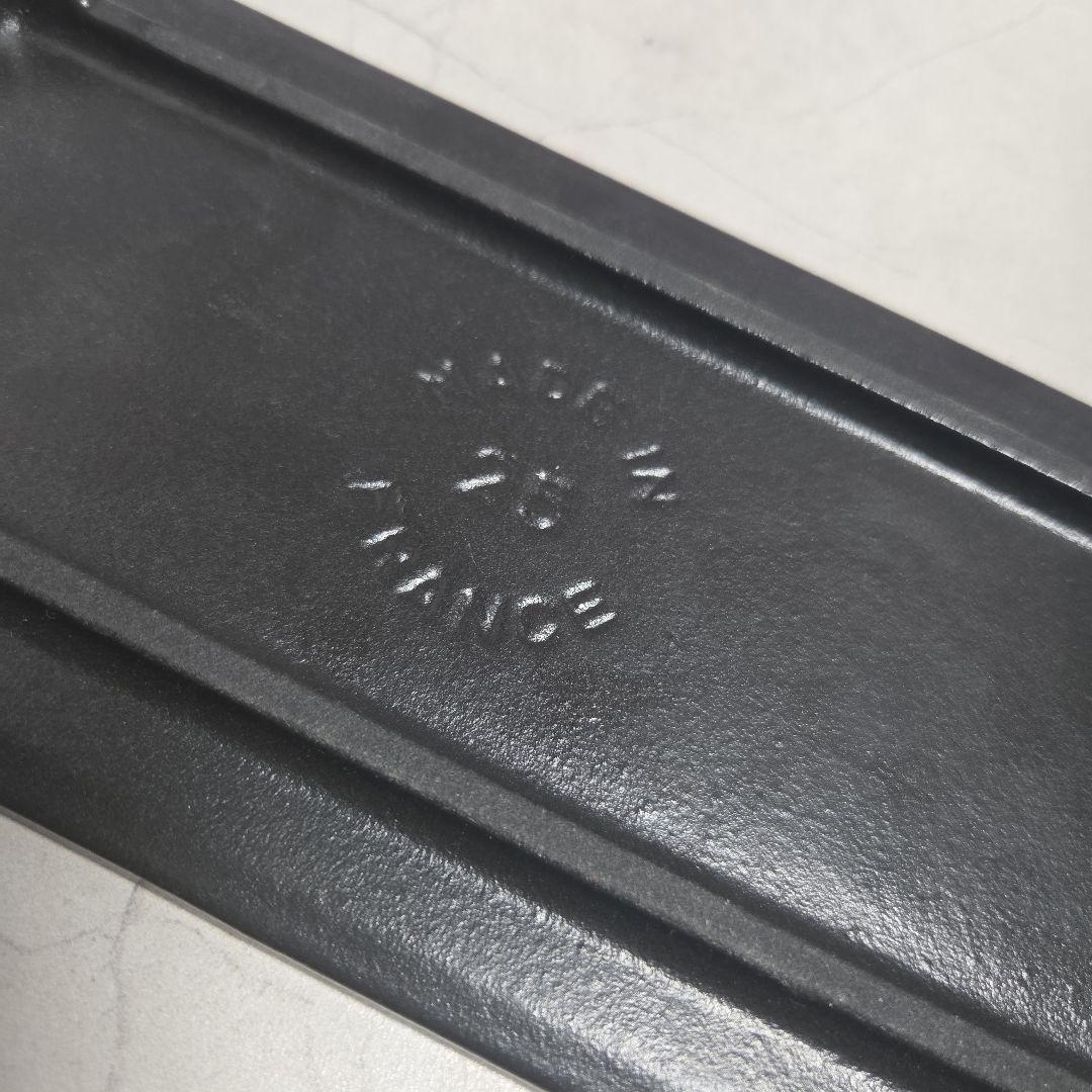 STAUB　レクタンギュラープレート ブラック 25cm✕12cm