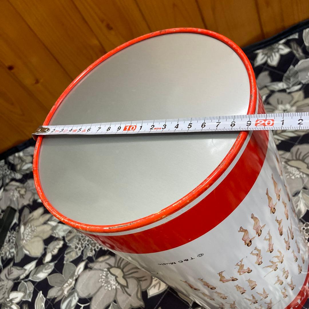 ピンクレディ　ゴミ箱