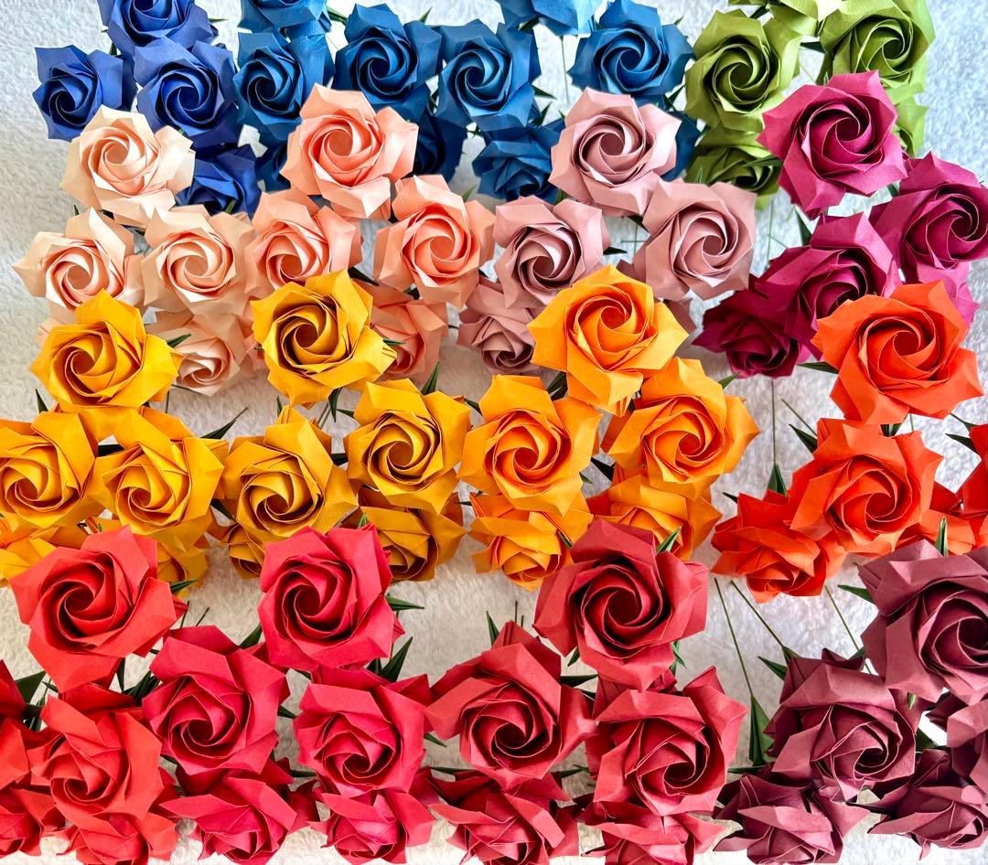 キキ 秋冬カラーの折り紙バラ80個