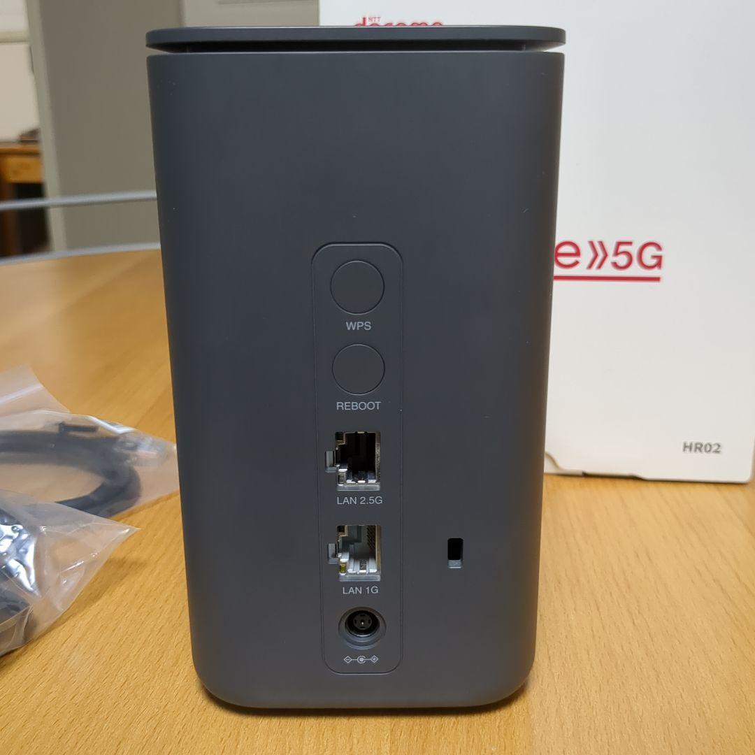 docomo  5G HR02 Wi-Fiルーター