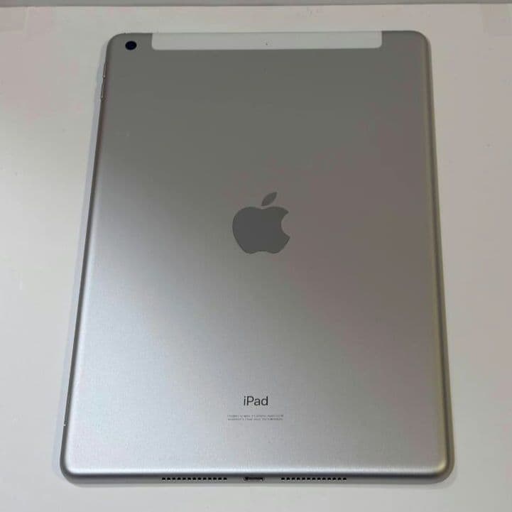 iPad 第7世代 Wi-Fi + Cellular 32GB シルバー