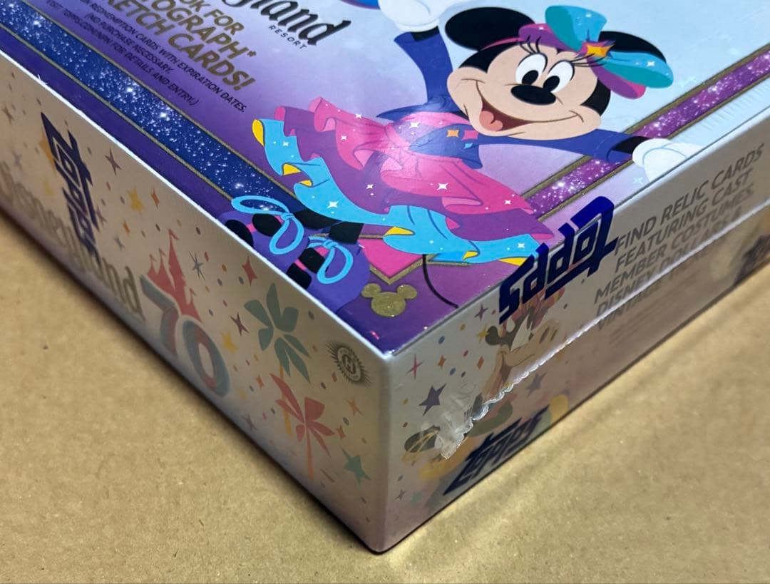 Topps Disneyland 70th ディズニーランド 70周年 トップス