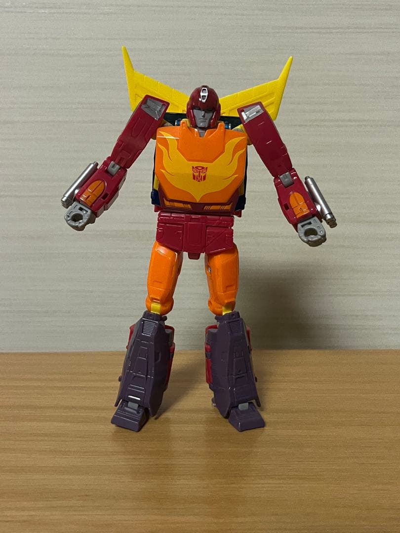 トランスフォーマー　スタジオシリーズ SS-60ホットロッド　現状品です。