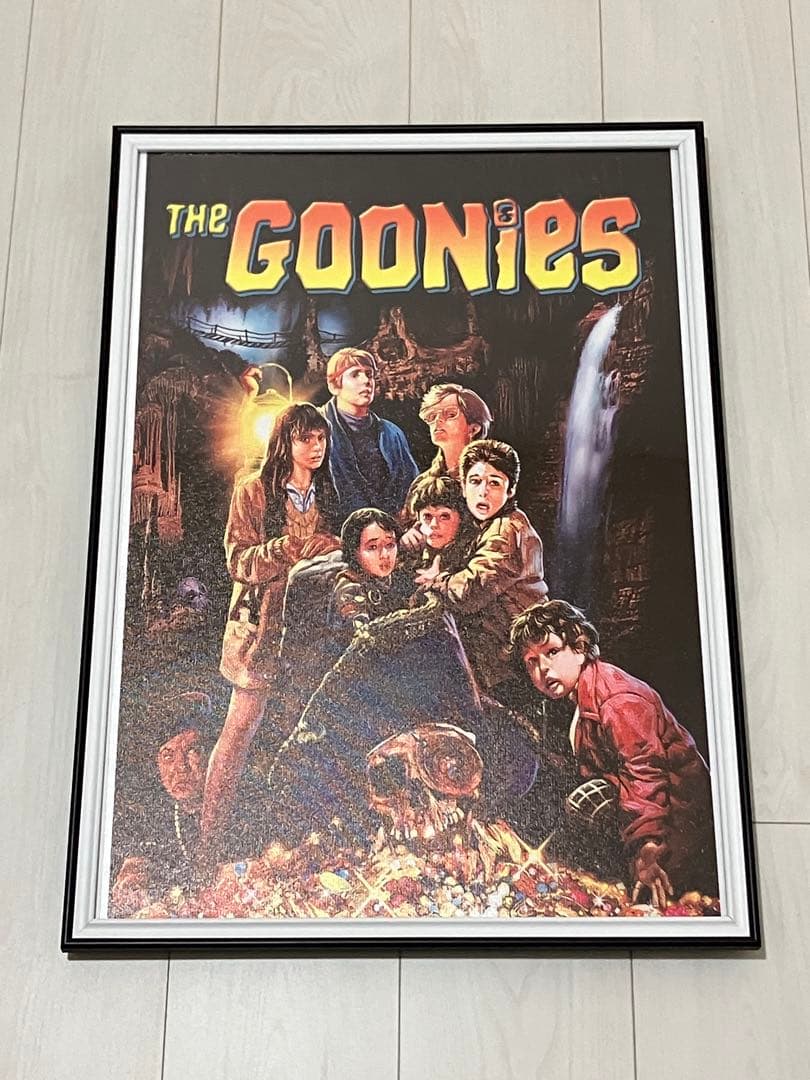 【額縁付き】 The Goonies（グーニーズ） A2ポスター