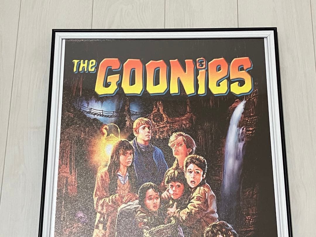 【額縁付き】 The Goonies（グーニーズ） A2ポスター