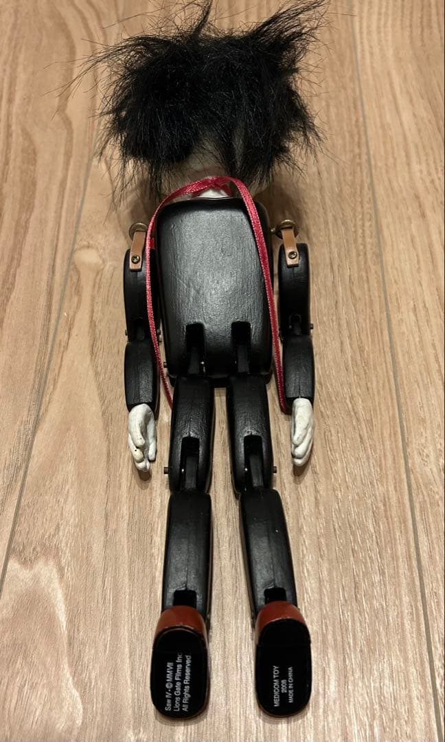 「SAW Ⅳ」 ビリー　木製フィギュア