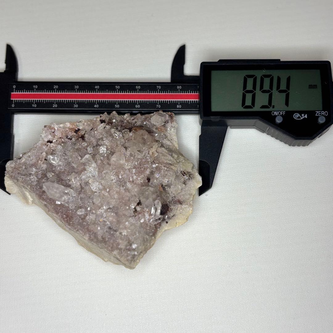 ピンクマニカラン 水晶クラスター 183g