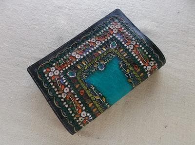 ビジネス書（ソフトカバーの単行本）サイズブックカバー　拭き染め＆刻印  牛革