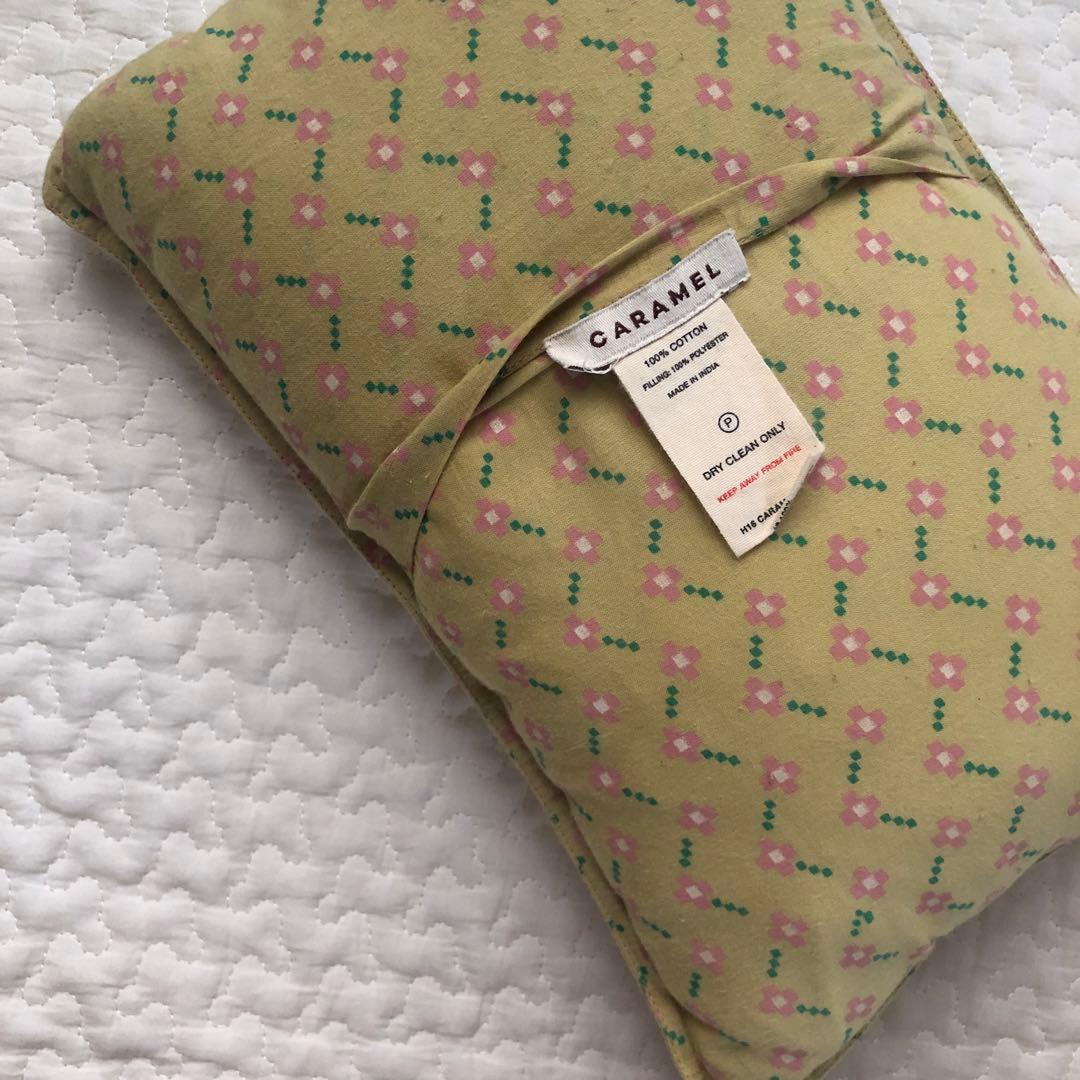 caramel ミニクッション【美品】