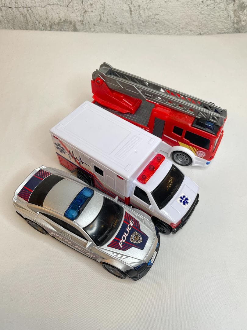 輸入玩具　Dickie Toys　レスキューステーションセット