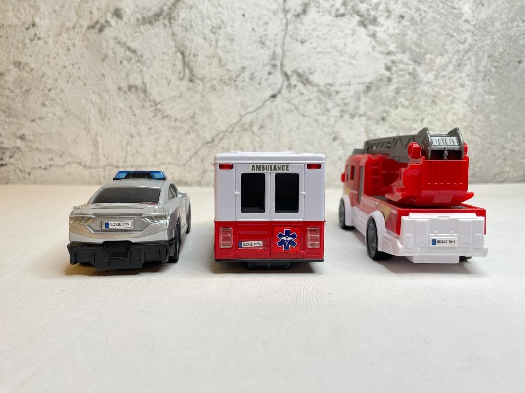 輸入玩具　Dickie Toys　レスキューステーションセット