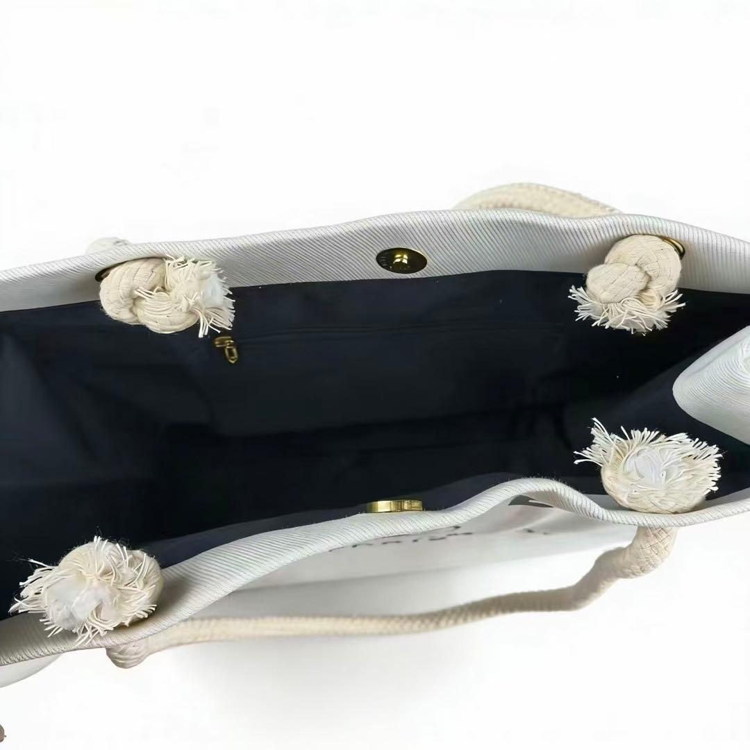 CHANEL ノベルティトートバッグ ホワイト バッグ 非売品