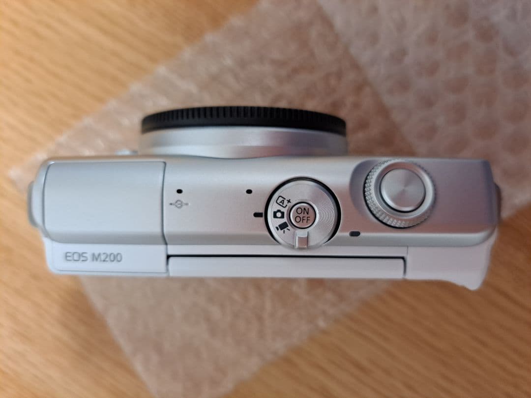 【Zul Ari】キヤノン　EOSM200 標準ズームレンズキット