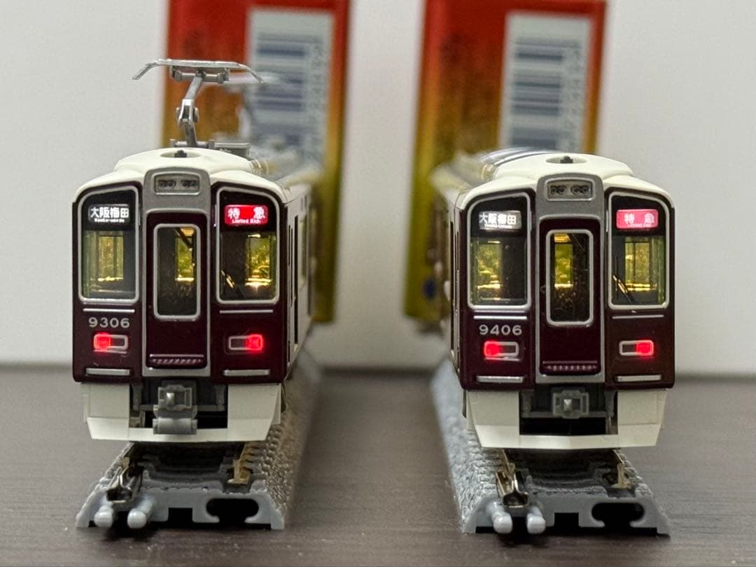 KATO 阪急9300系9306×8R 室内灯付き プライベース組み込みセット