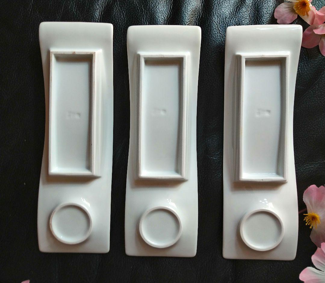 ♣オシャレな【有田焼輪花小鉢皿】♥銀彩２ステージ演出素敵な白長皿⬛２種類２組４皿