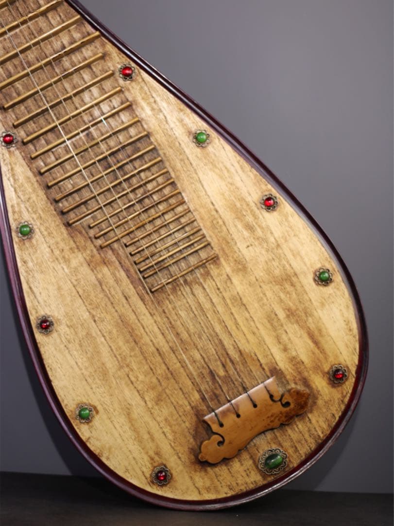 珍品　天然 桐木製 琵琶 びわ　妖精図　音質が美しい インテリア