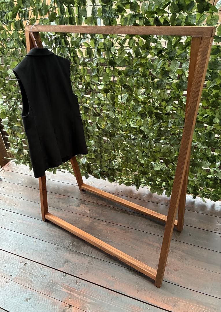 杉 無垢材 ウォルナット色ハンガーラック 木製 シンプル 店舗什器/フリマ