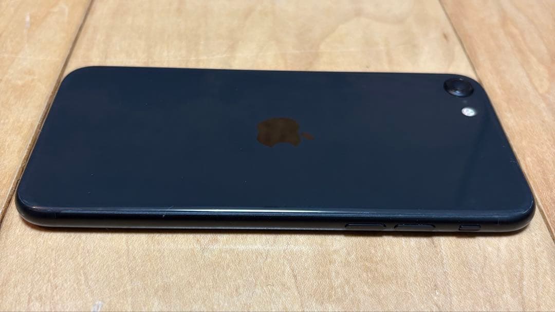 iPhone SE 第二世代 64GB ブラック 本体のみ
