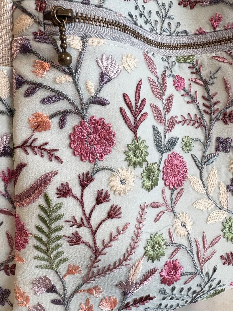 ワンショルダーバック　リネン✖️刺繍