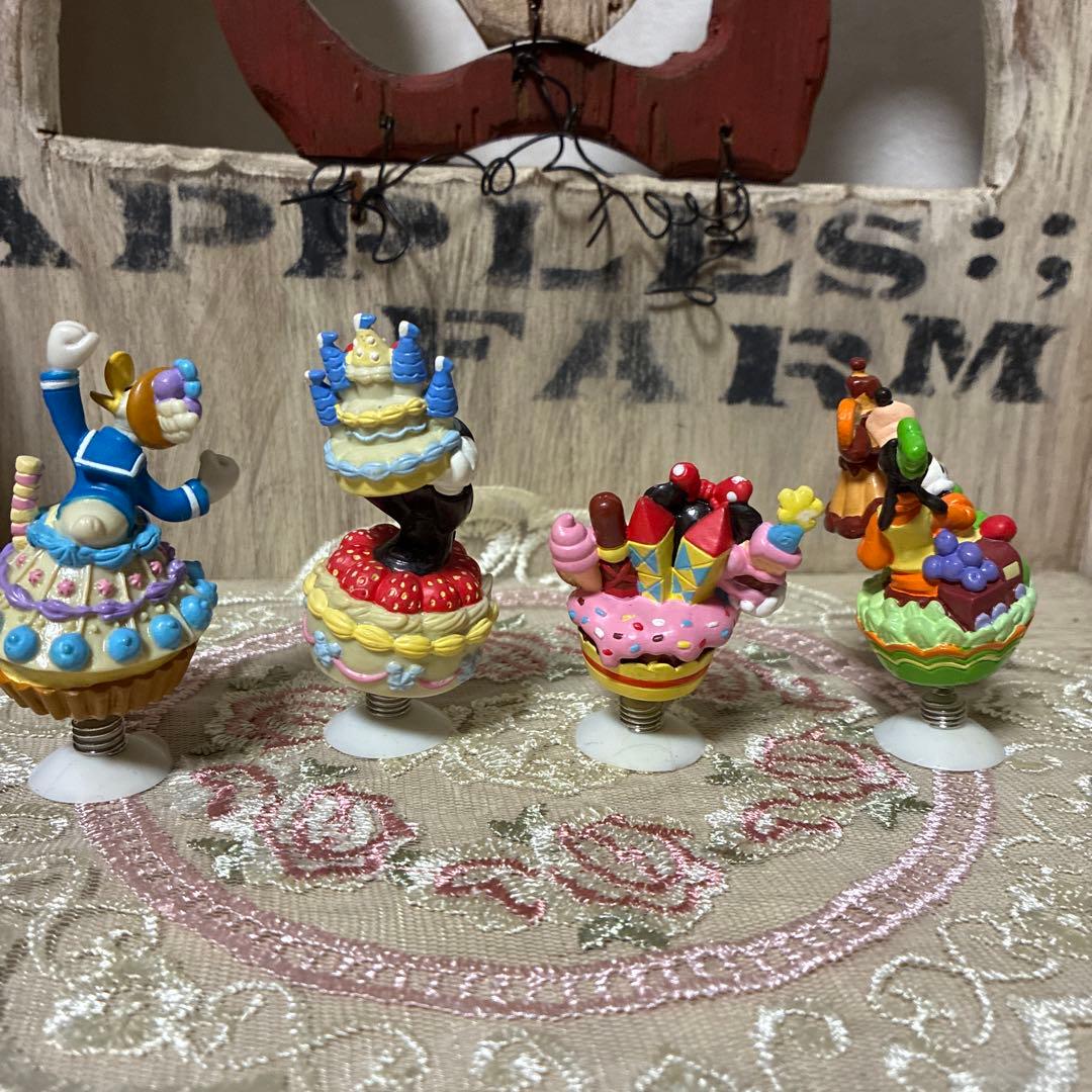 東京ディズニーランド20周年記念プチケーキフィギュア　4個セット