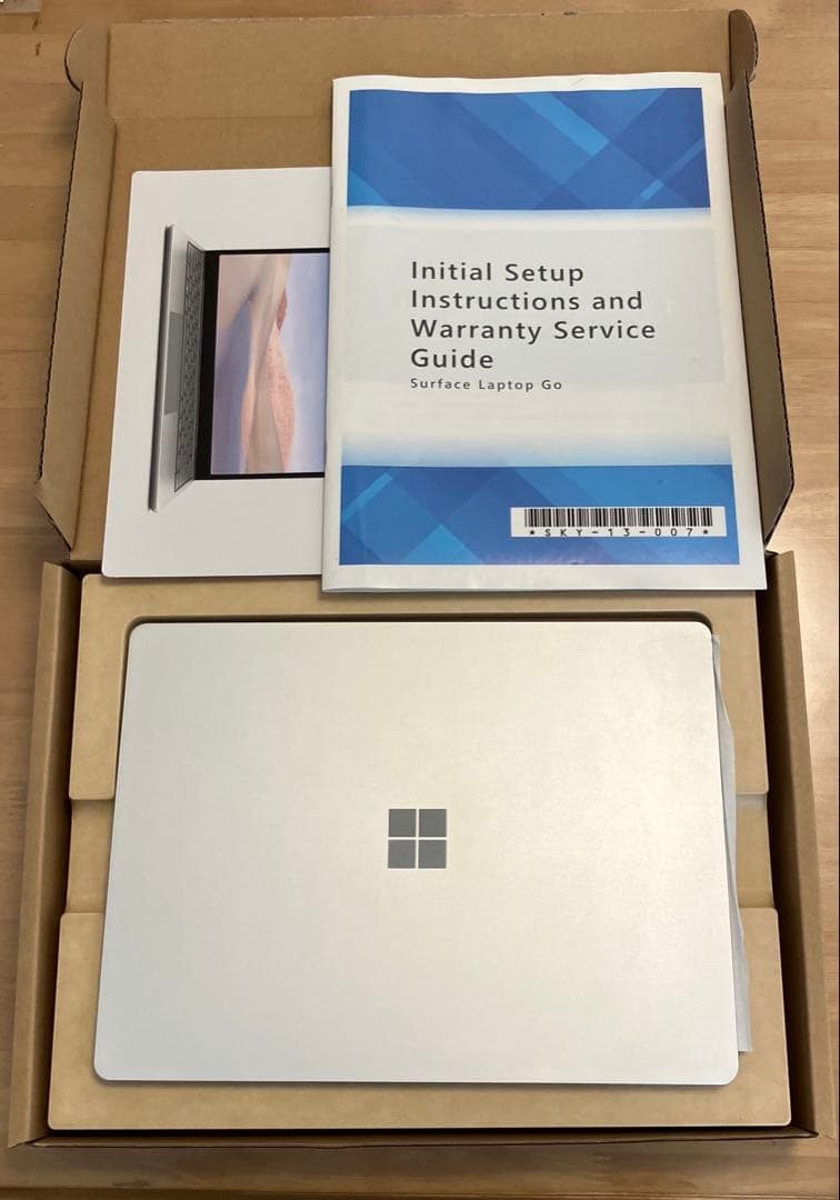 箱付ケーブル無Surface LaptopGo2初期化済Win11Proジャンク