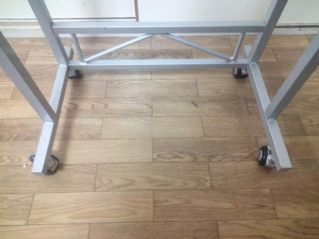 シルバー メタル ハンガーラック 店舗什器 ディスプレイスタンド キャスター付き