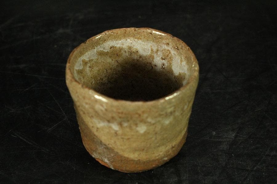 斑唐津 ぐい呑 在銘(K-A934)