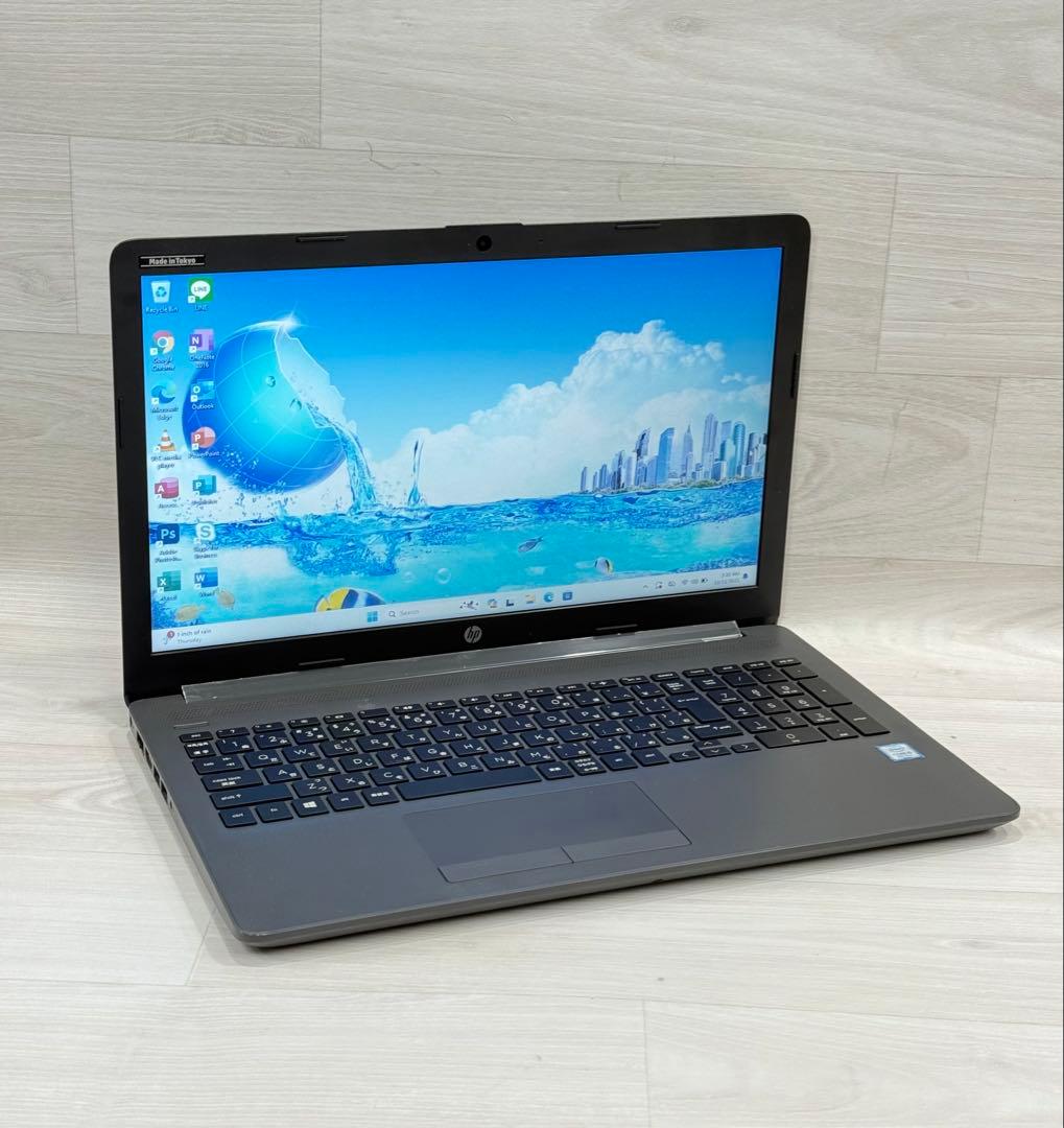 8世代HpノートパソコンCorei5メモリー8GB/SSD-256G/15インチ