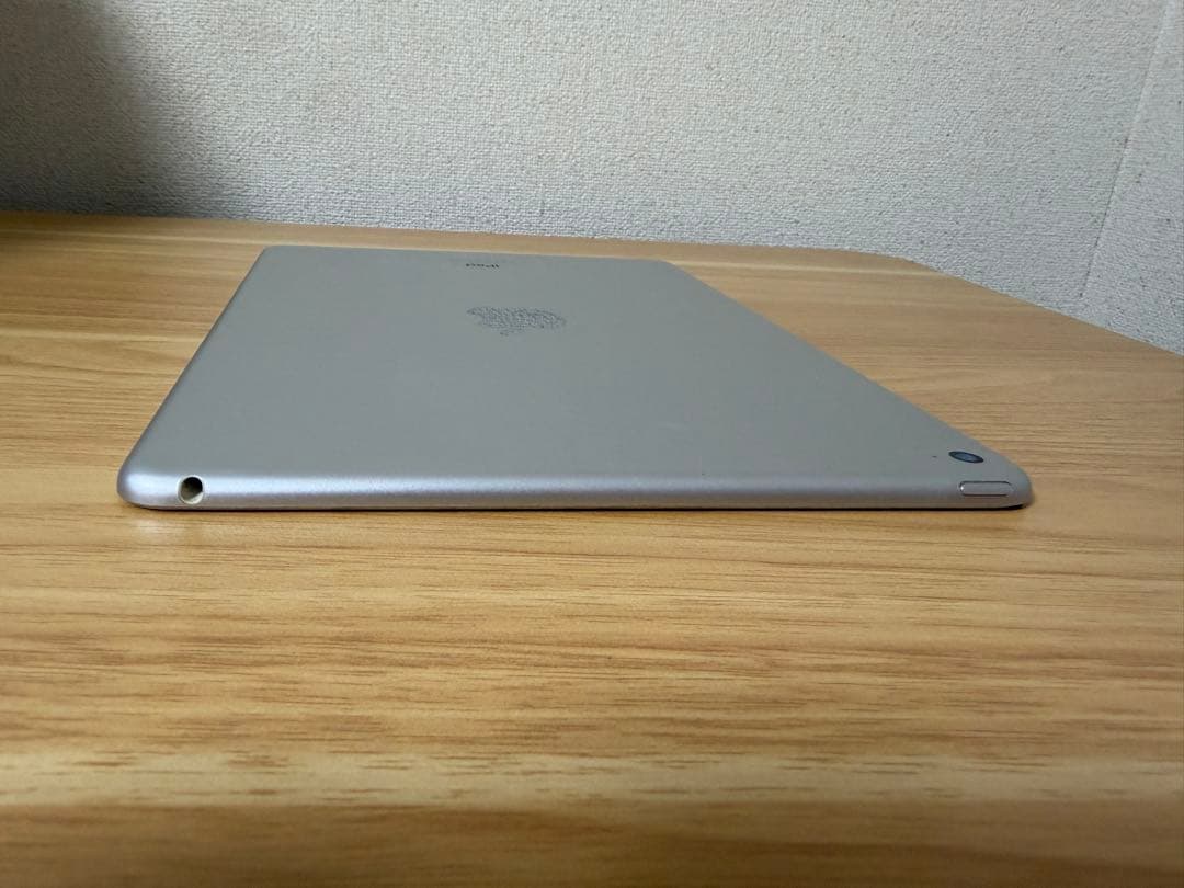 iPad Air2 シルバー 32GB Wi-Fiモデル 本体 箱 カバー付き