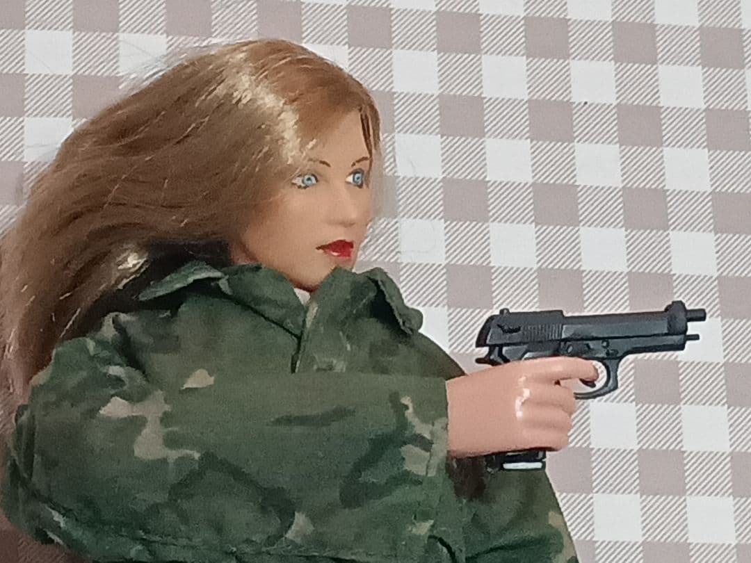 1/6 ミリタリー レディースミッション フィギュア 素体＋装備セット①