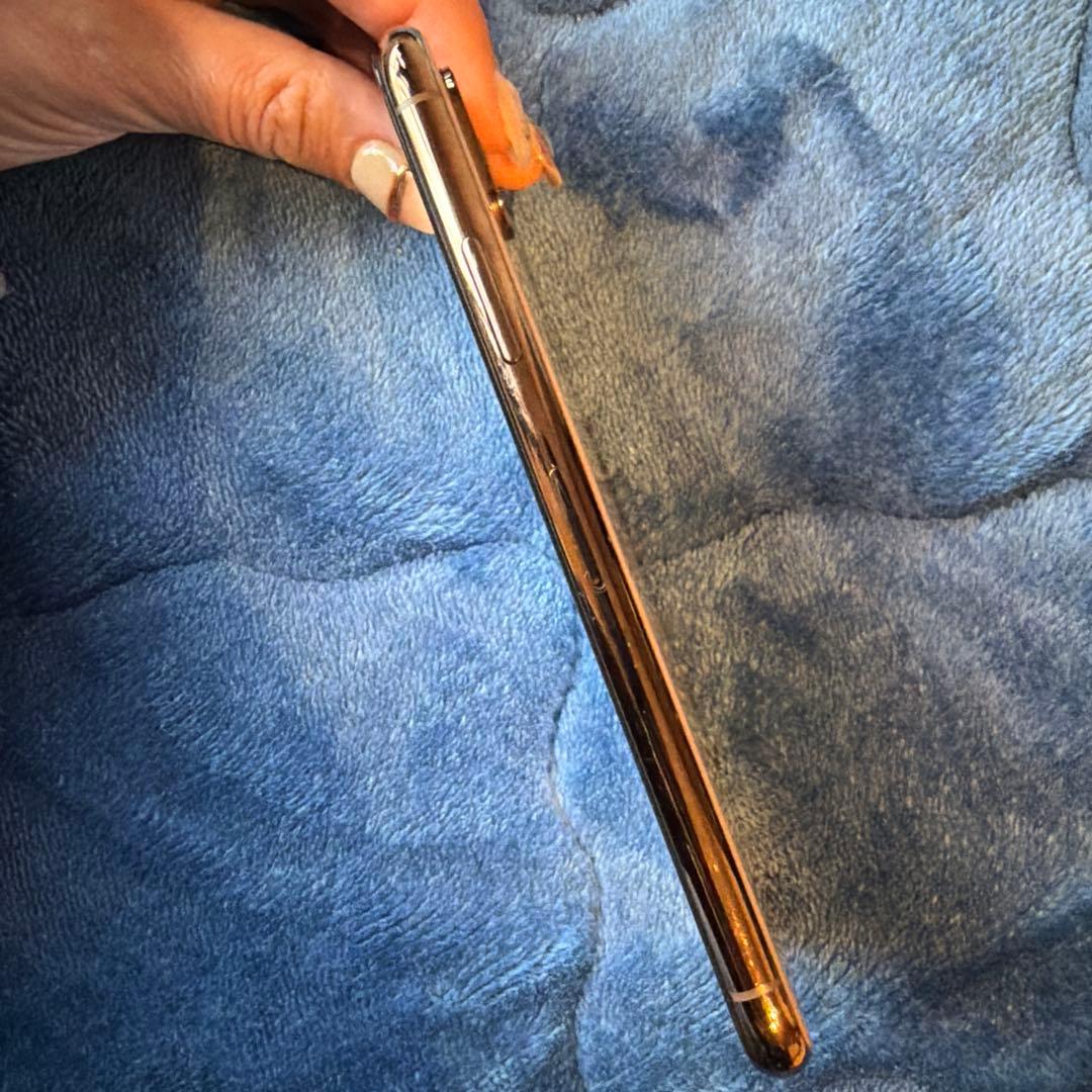 Quan Apple iPhone Xs 256GB 緊急値下げ！