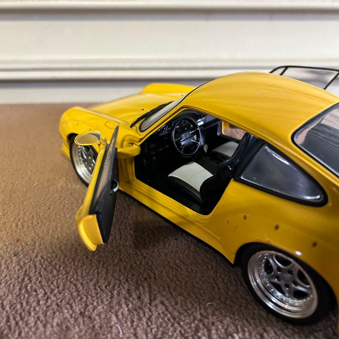 DB11★ミニカー★ 1/18 スケール ポルシェ911 GT2 ストリート