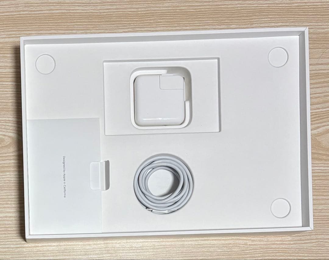 Apple MacBookAir M1 8GB 256GB シルバー ケース付き