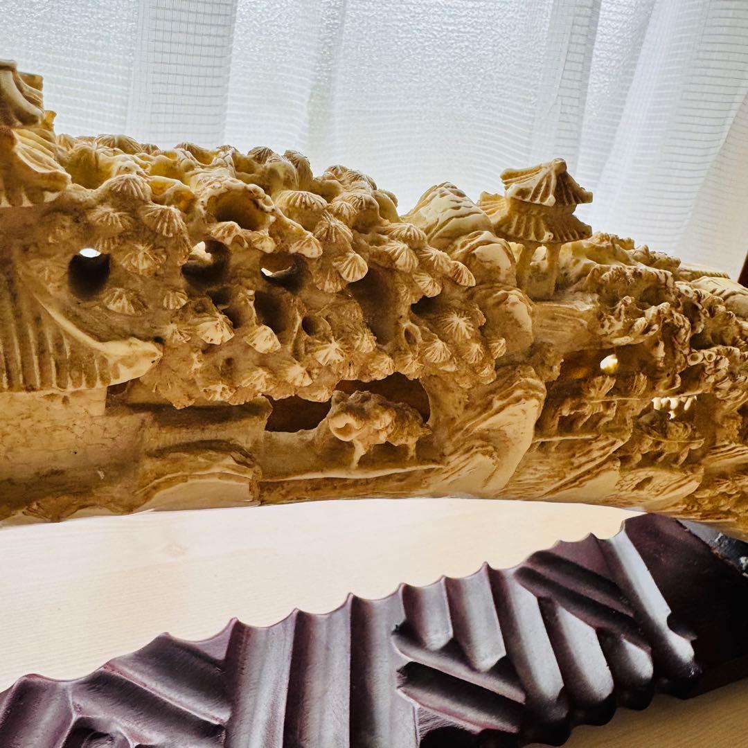 象牙風細工 置物 彫刻 骨董品 台付き コレクション アンティーク