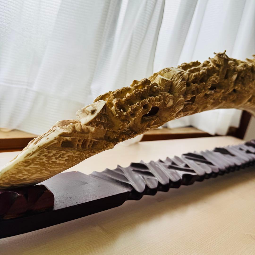 象牙風細工 置物 彫刻 骨董品 台付き コレクション アンティーク