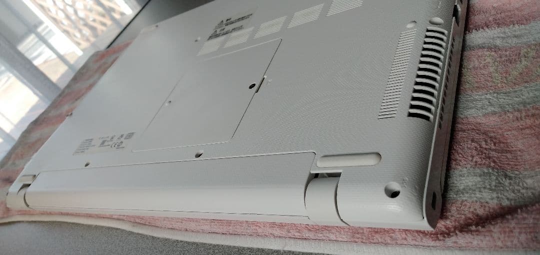 Dynabook EX/39RG　ノートパソコン