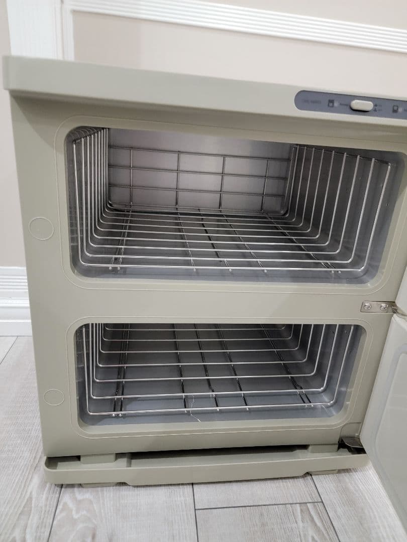 【ほぼ新品】タオルウォーマー 2段 ホワイト※直接取引