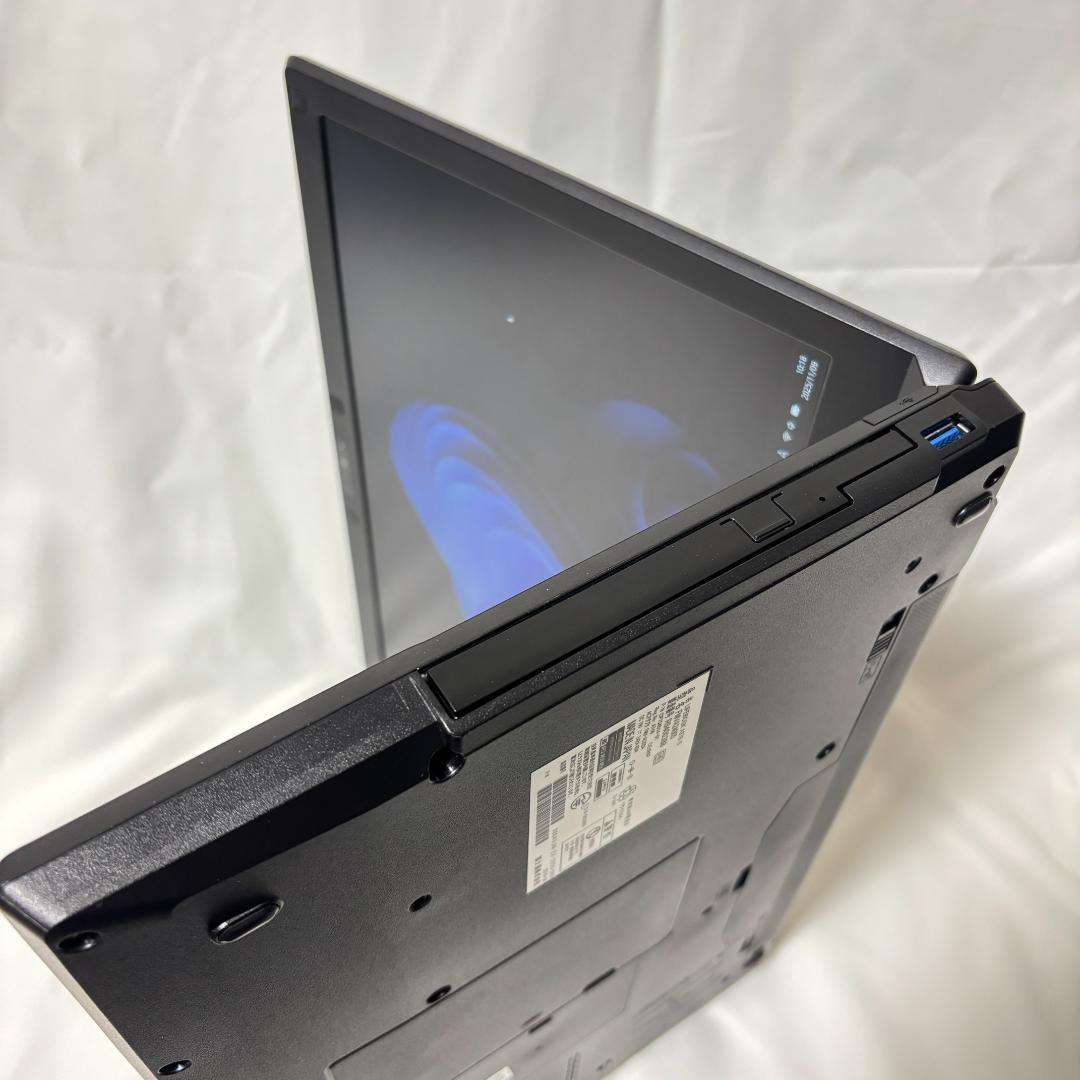 F07B【美品】15.6型FHD/i5第6世代/8GB/SSD256GB v