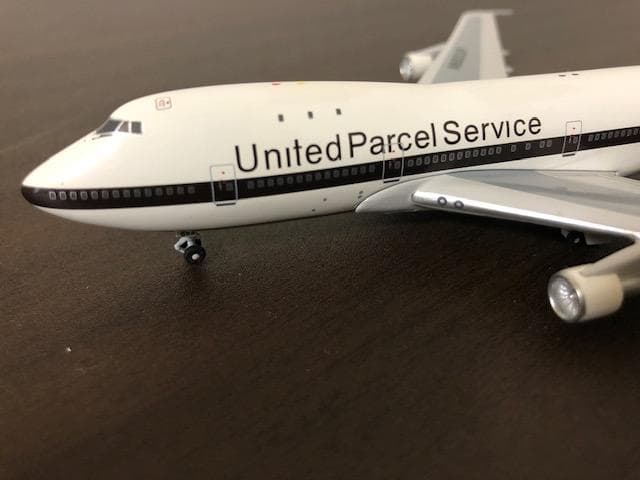 1/400 UPS 貨物機 ＆ エアランカ 2機セット いna158y125