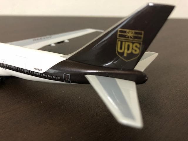 1/400 UPS 貨物機 ＆ エアランカ 2機セット いna158y125