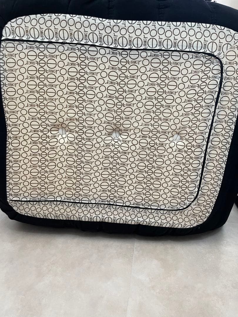 ligne roset/リーンロゼ トーゴ　1P&パフ　RI685