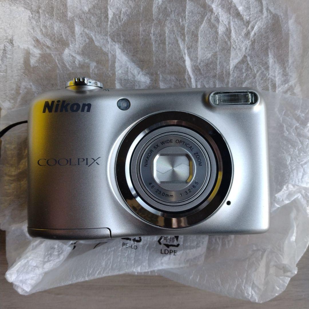 Nikon COOLPIX A10 コンパクトデジタルカメラ シルバー