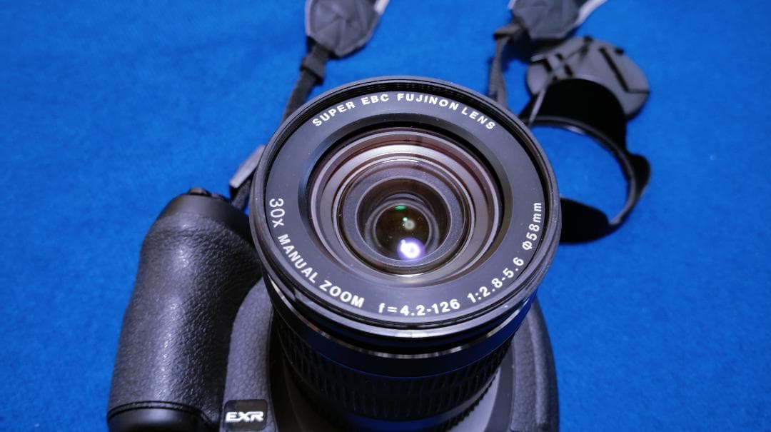 デジタルカメラ FUJIFILM FINEPIX HS30EXR