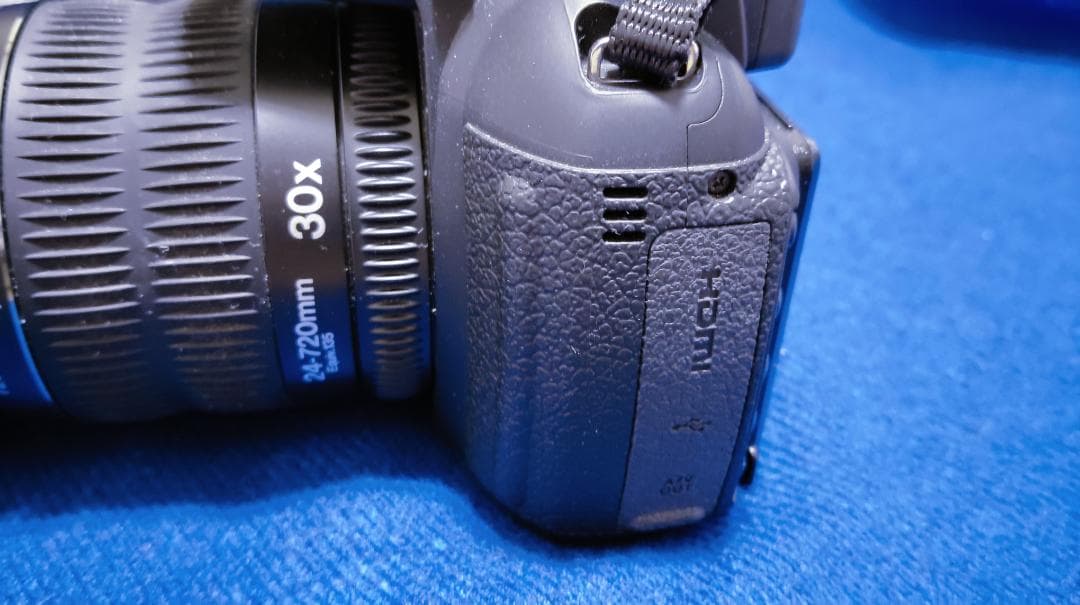 デジタルカメラ FUJIFILM FINEPIX HS30EXR