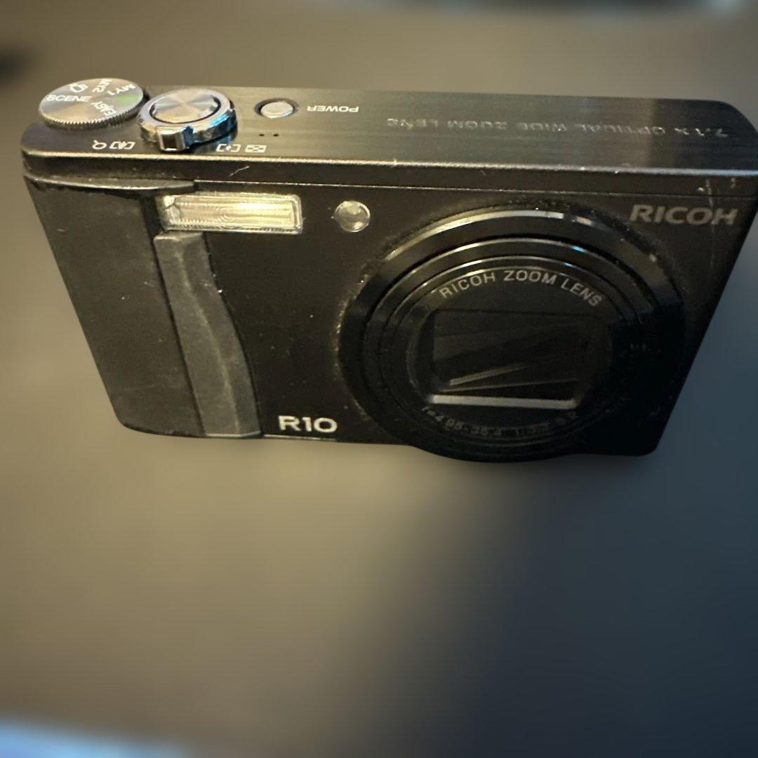 デジタルカメラ Ricoh r10 junk