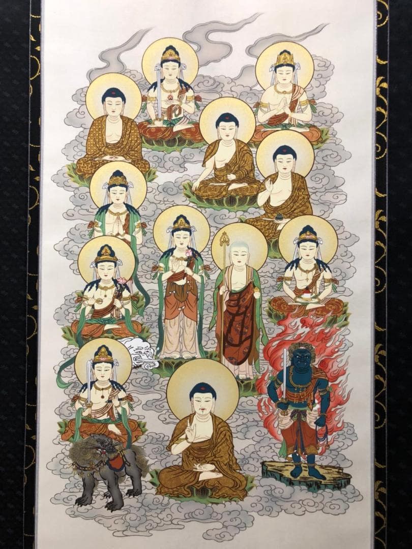 【未使用品】掛軸 無落款『十三佛』日本画 仏画 絹本 箱付 掛け軸 L01412