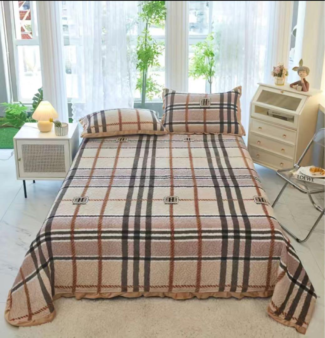 ベッドカバー キルティングプリントフリルベッドスプレッド 3点セット