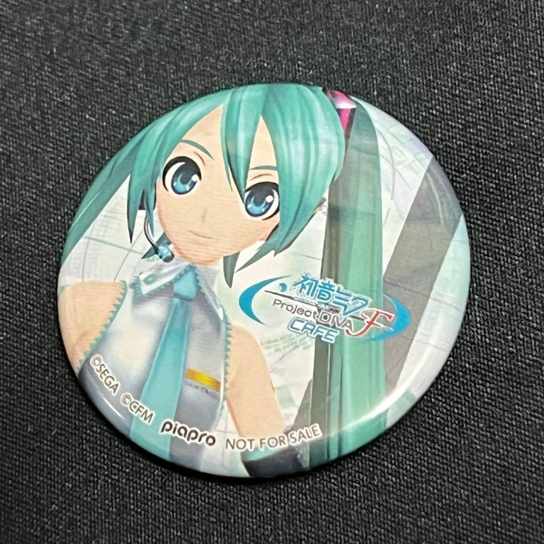 グッ鉄カフェ　初音ミク　缶バッジ　ガチャ　1点